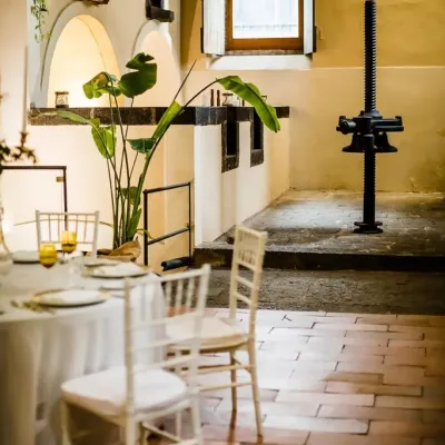Interno 1 683x1024